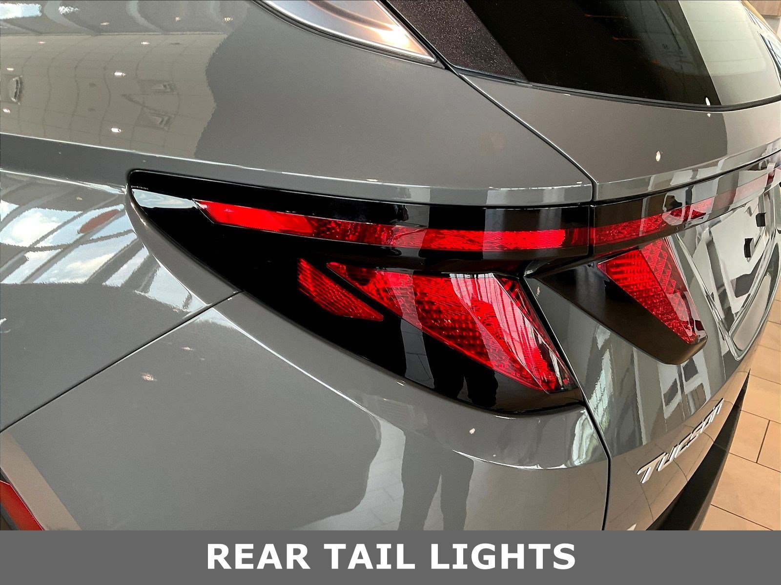 2025 Hyundai Tucson SE - Photo 24