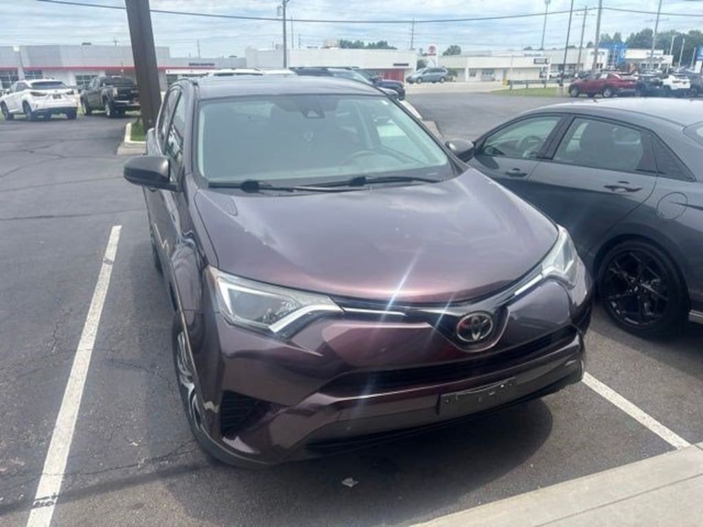 Used 2018 Toyota RAV4 LE SUV