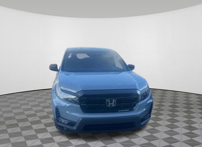 2025 Honda Ridgeline Black Edition photo 3