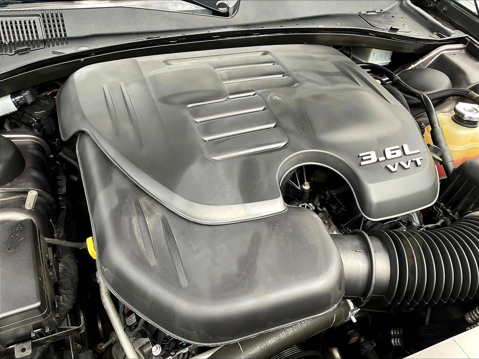 2018 Chrysler 300 S - Photo 32