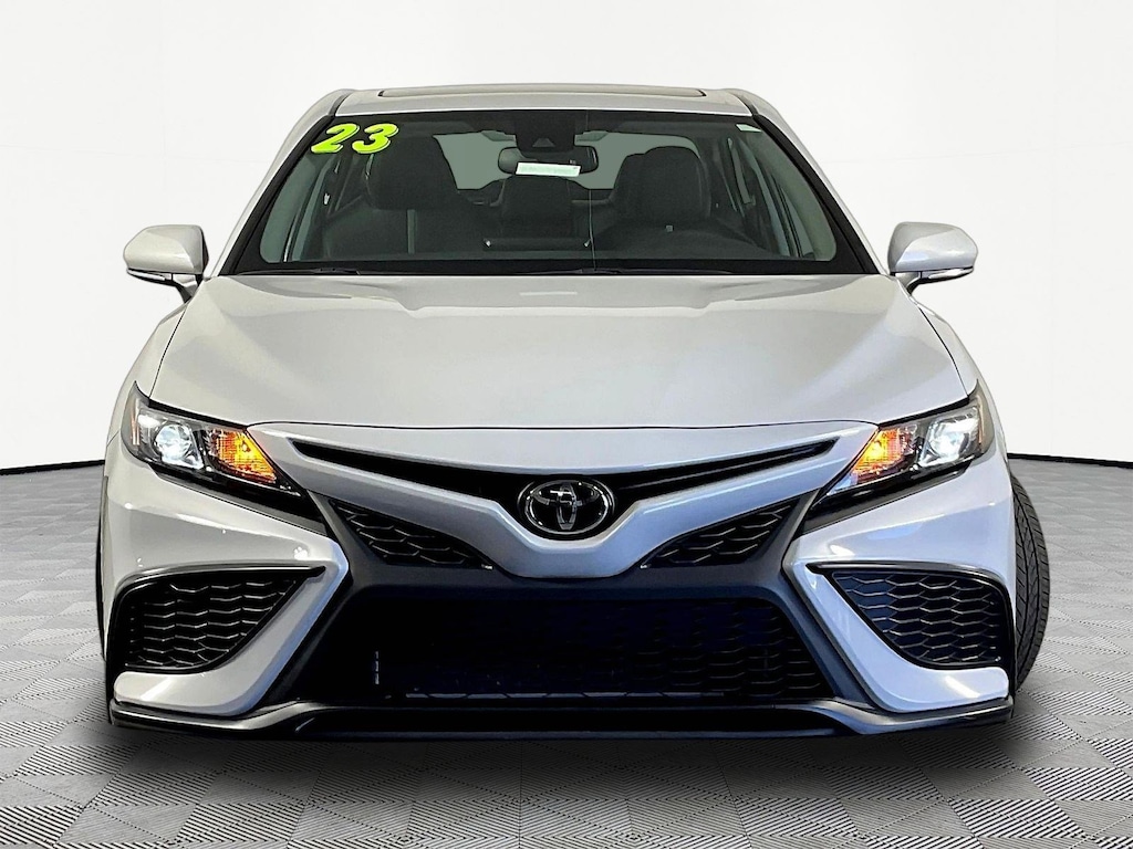 Used 2023 Toyota Camry SE Sedan