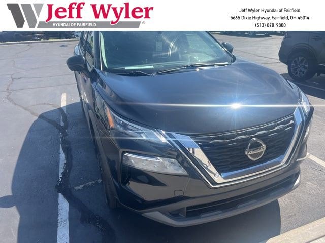 2021 Nissan Rogue SV FWD's photo