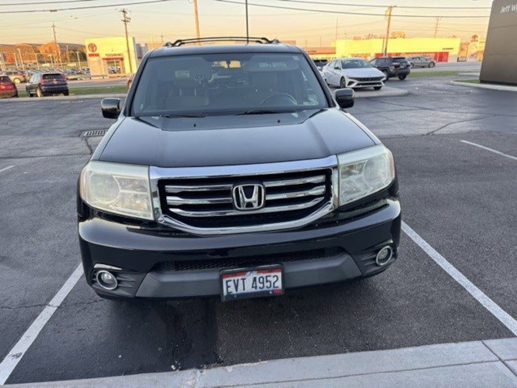 Used 2015 Honda Pilot EX AWD SUV