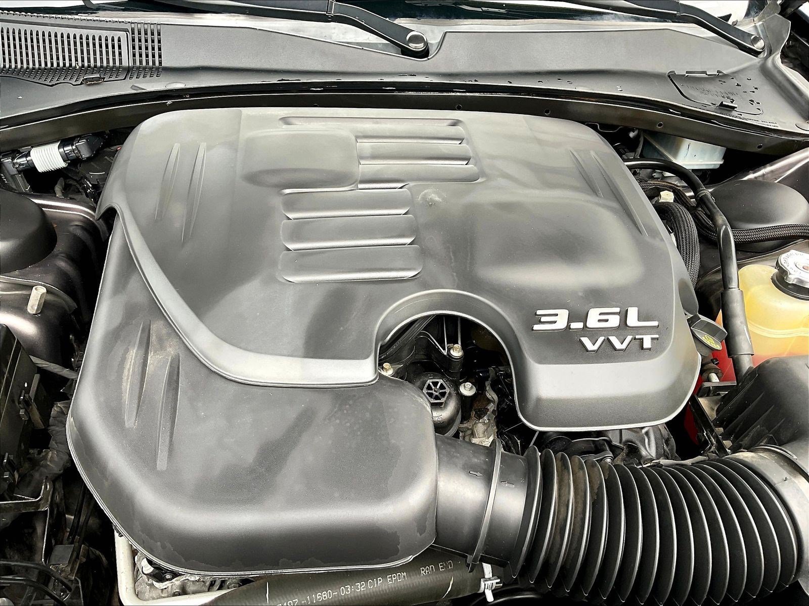 2018 Chrysler 300 S - Photo 31
