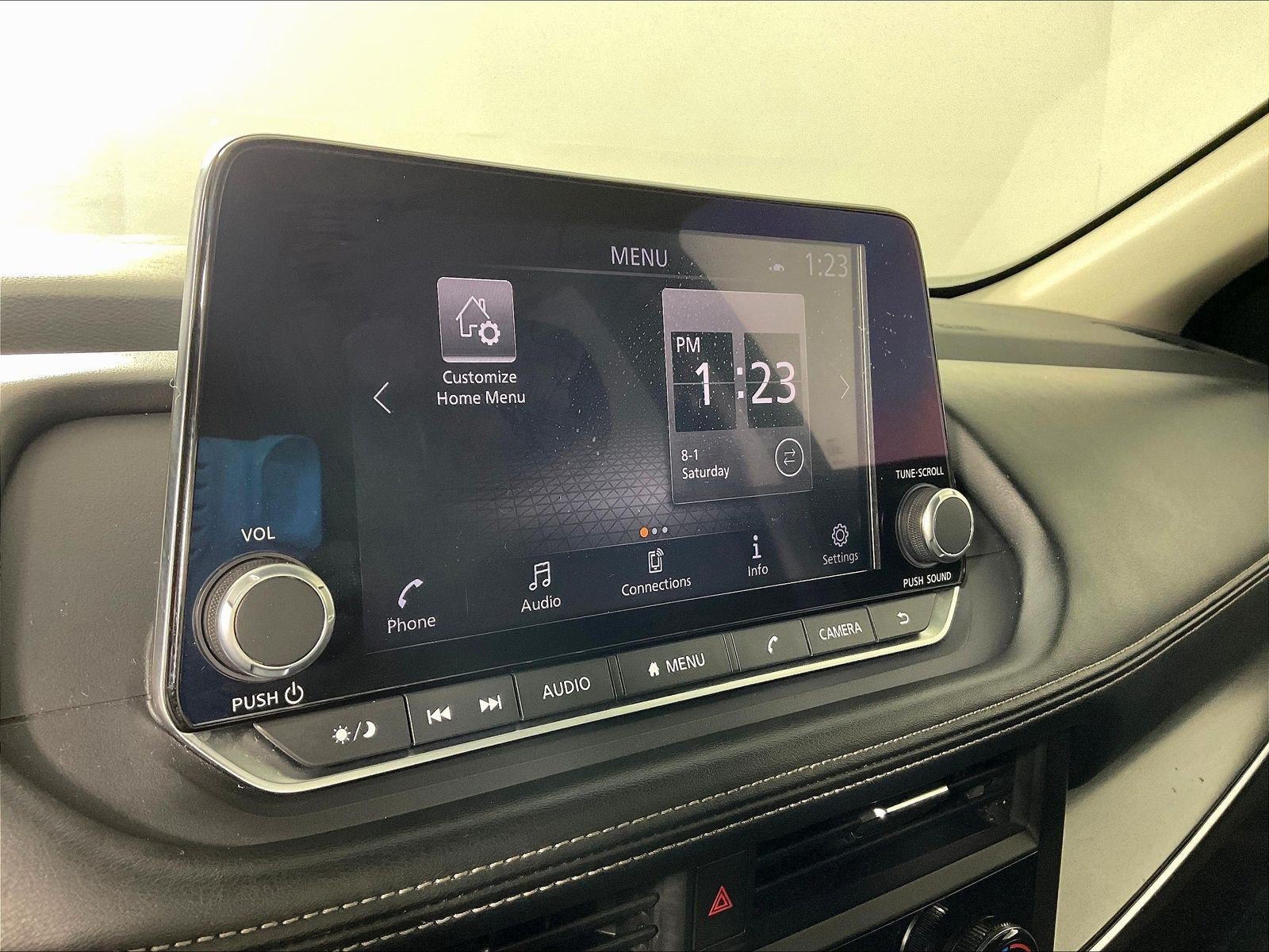 2024 Nissan Rogue SV - Photo 18