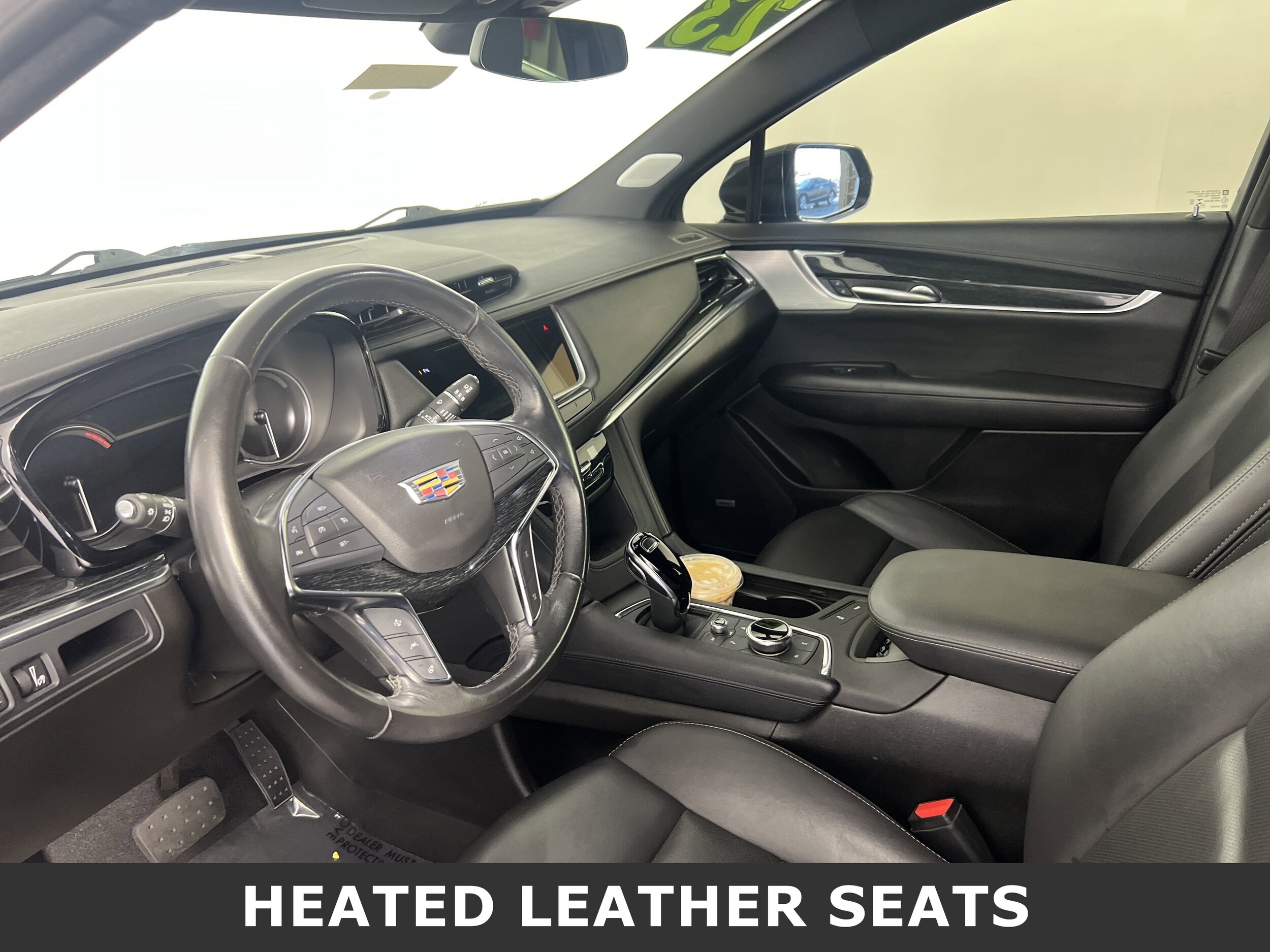 2023 Cadillac XT5 Premium Luxury photo 3