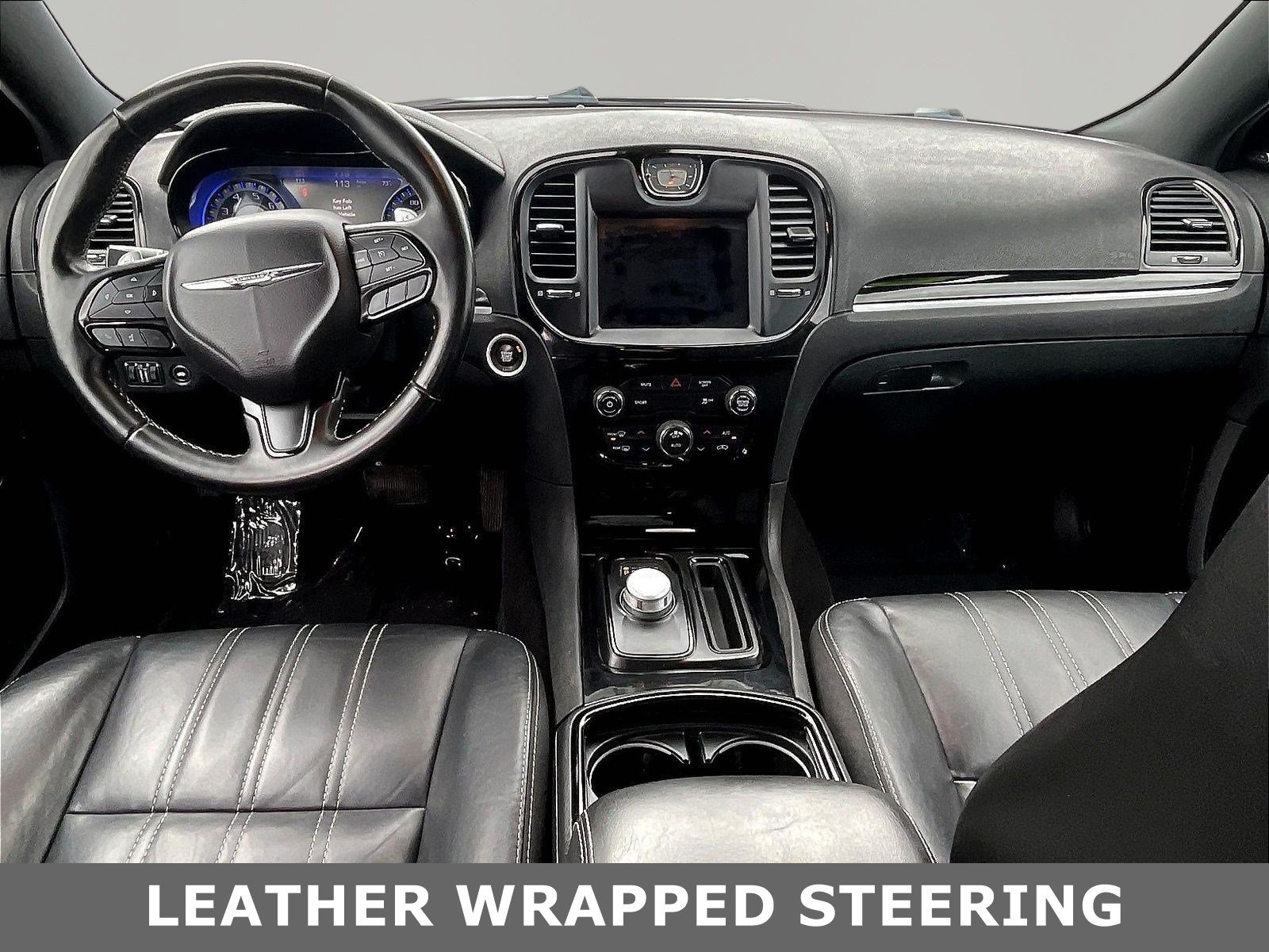 2018 Chrysler 300 S - Photo 10