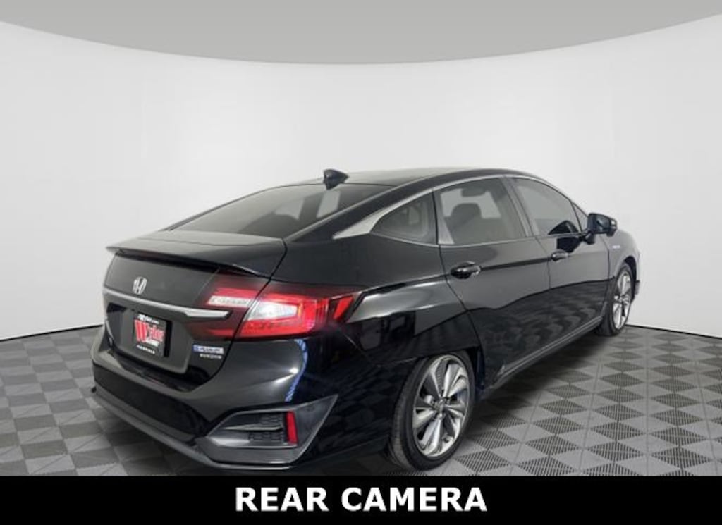 Used 2018 Honda Clarity Plug-In Hybrid Touring Sedan