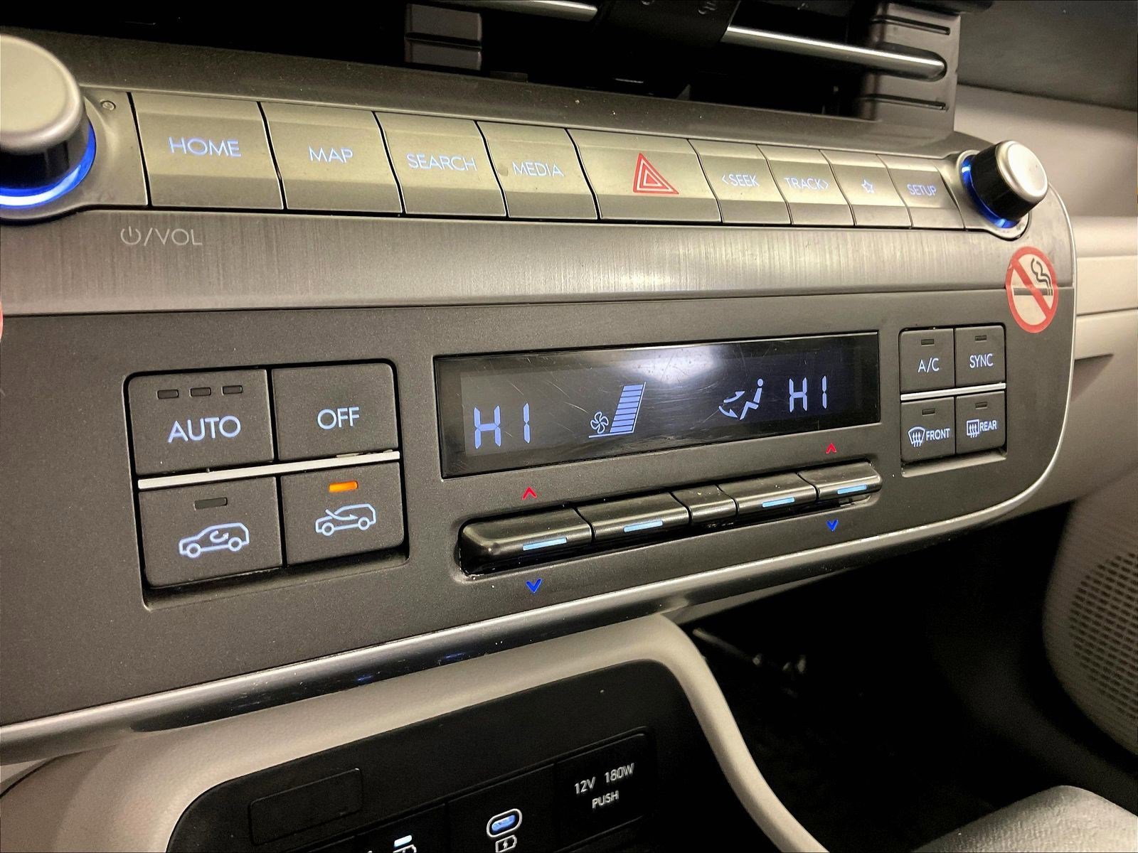 2025 Hyundai Kona SEL - Photo 15