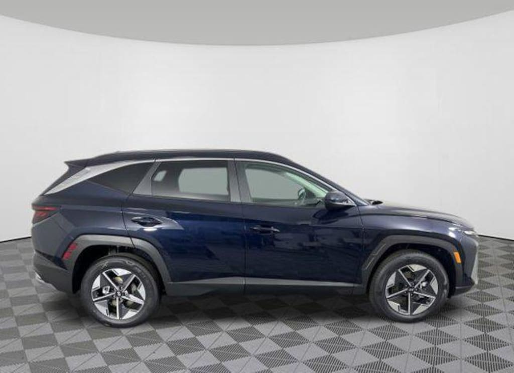 New 2026 Hyundai Tucson Hybrid SEL SUV