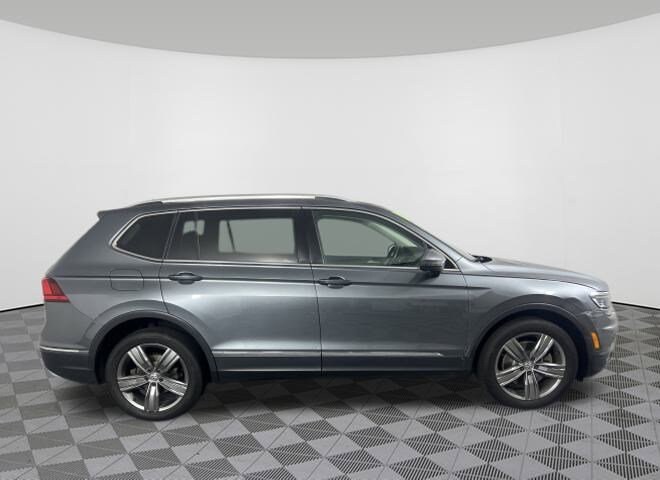 2018 Volkswagen Tiguan SEL Premium photo 2