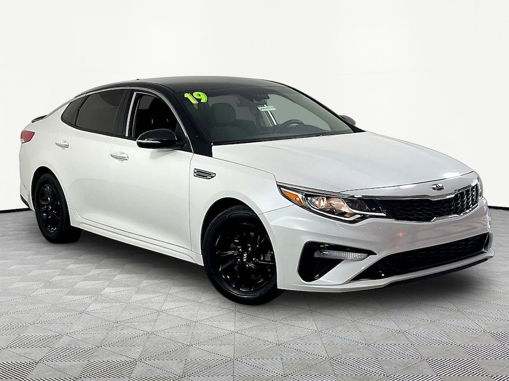 Used 2019 Kia Optima LX Sedan
