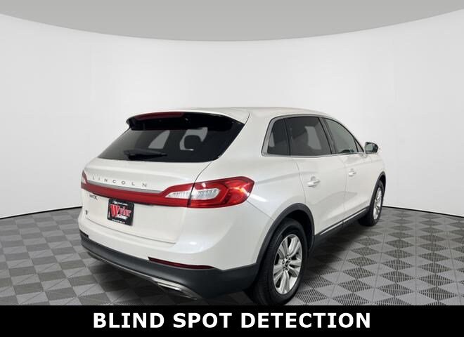 2017 Lincoln MKX Premiere photo 2