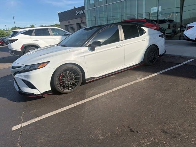 2021 Toyota Camry TRD - Photo 13