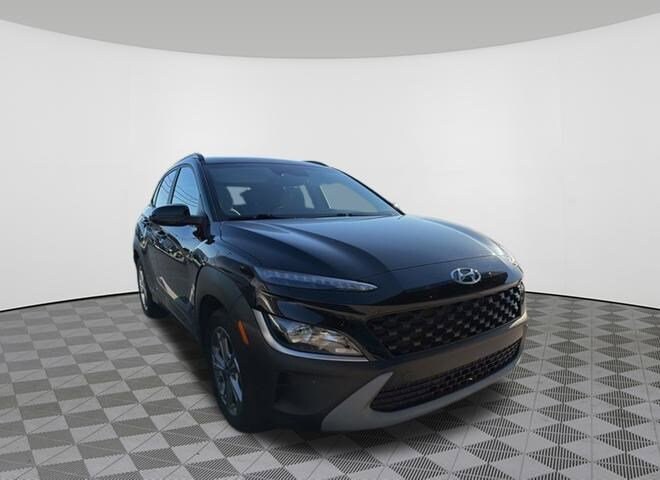 2023 Hyundai Kona SEL photo 2