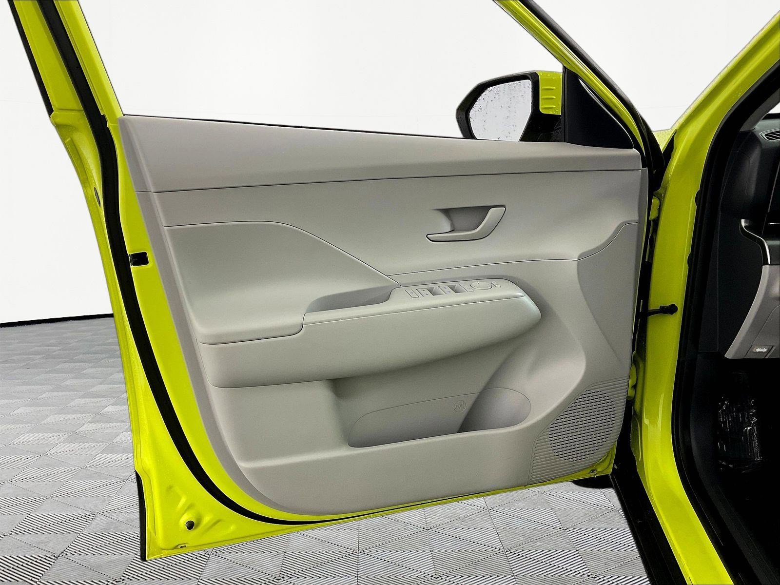 2025 Hyundai Kona SEL - Photo 19
