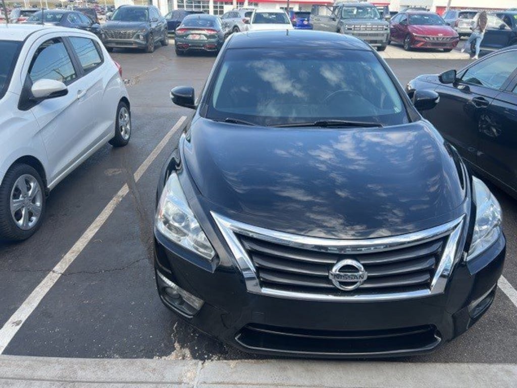 Used 2014 Nissan Altima 2.5 SL Sedan