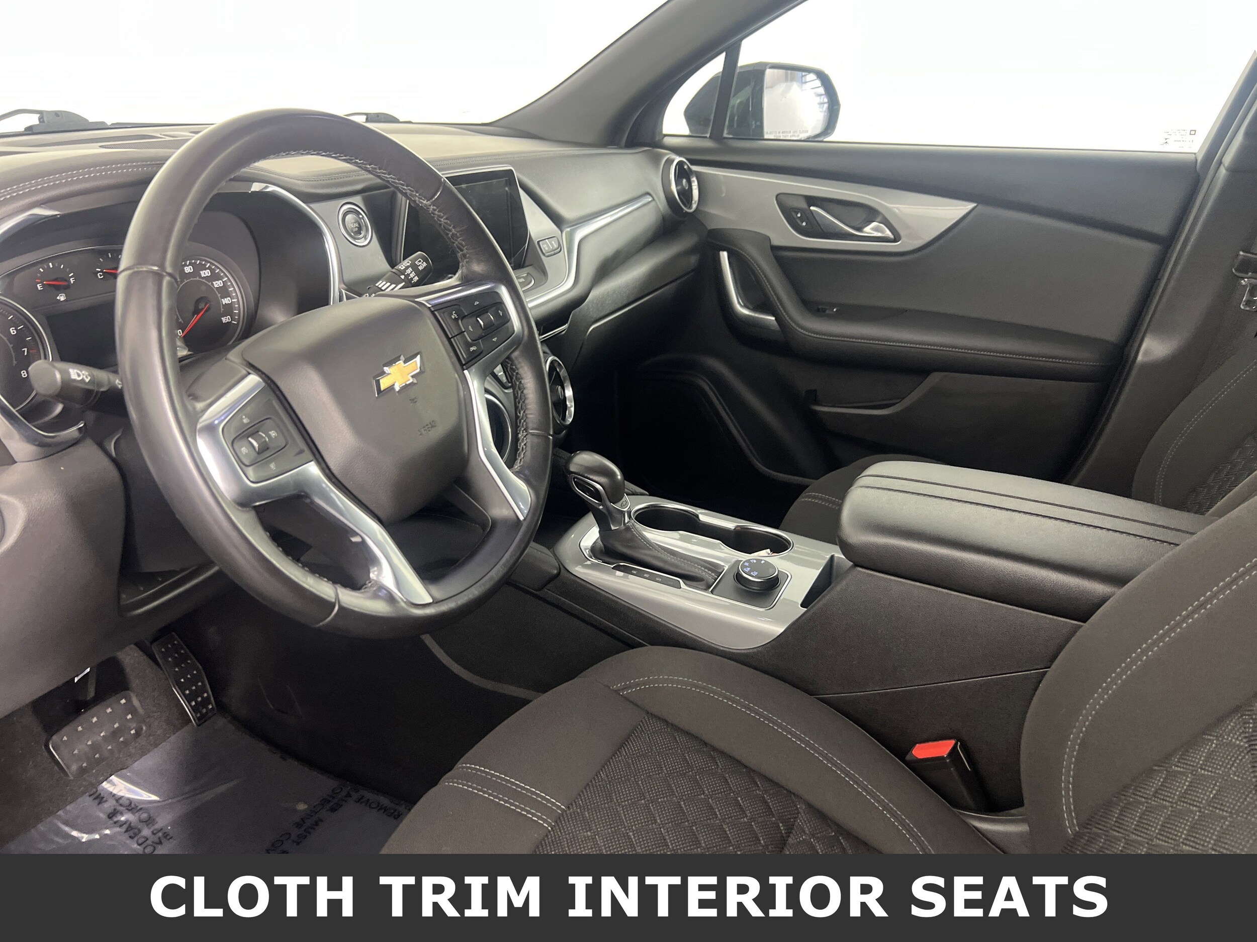 2020 Chevrolet Blazer 2LT photo 3