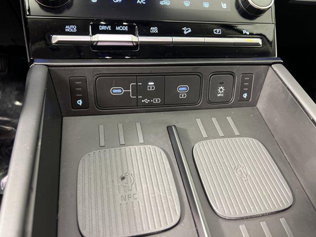 2026 Hyundai Santa Fe Limited - Photo 18