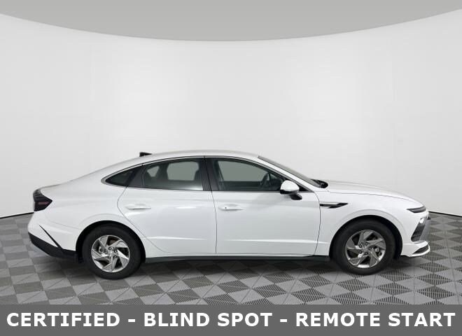 2025 Hyundai Sonata SE photo 2