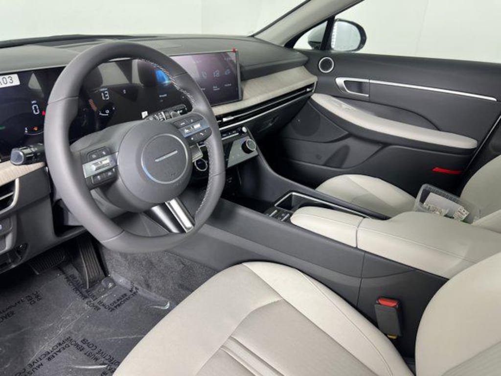 New 2025 Hyundai Sonata Hybrid SEL Sedan
