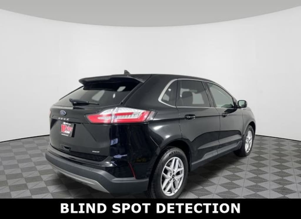 Used 2023 Ford Edge SUV