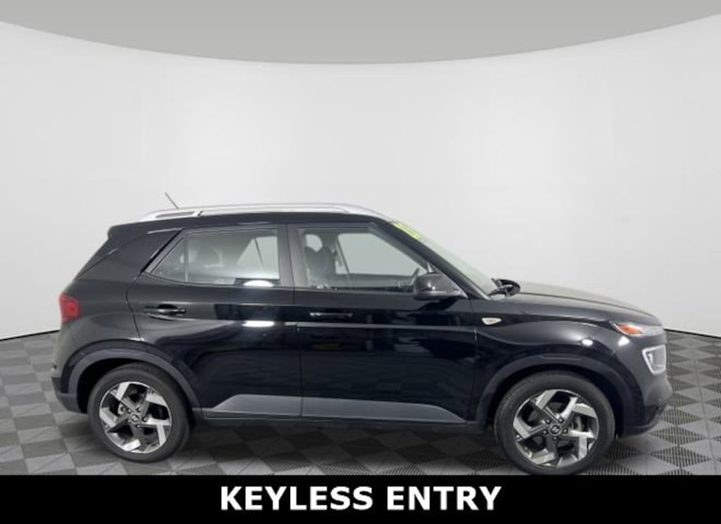 Used 2023 Hyundai Venue SEL SUV