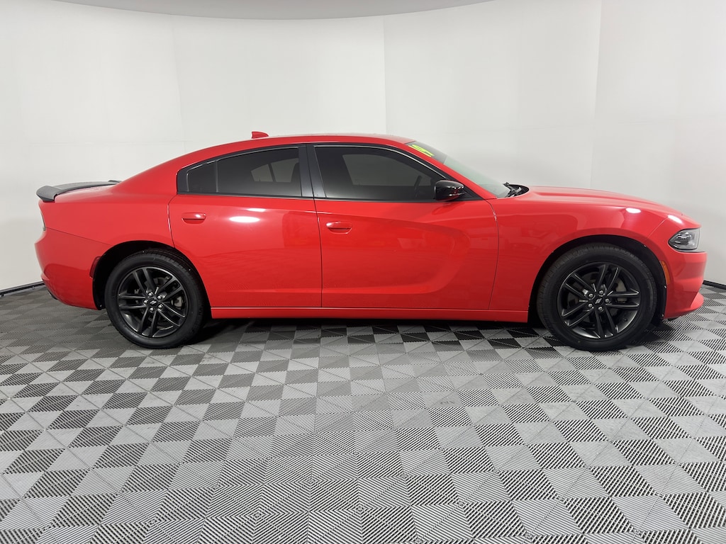 Used 2019 Dodge Charger SXT Sedan
