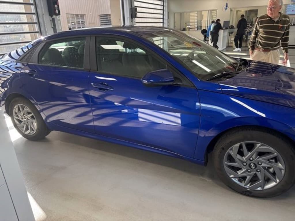 Used 2024 Hyundai Elantra SEL Sedan