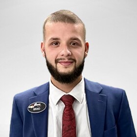 Staff member Bradley Robinette from 805db441d2a0