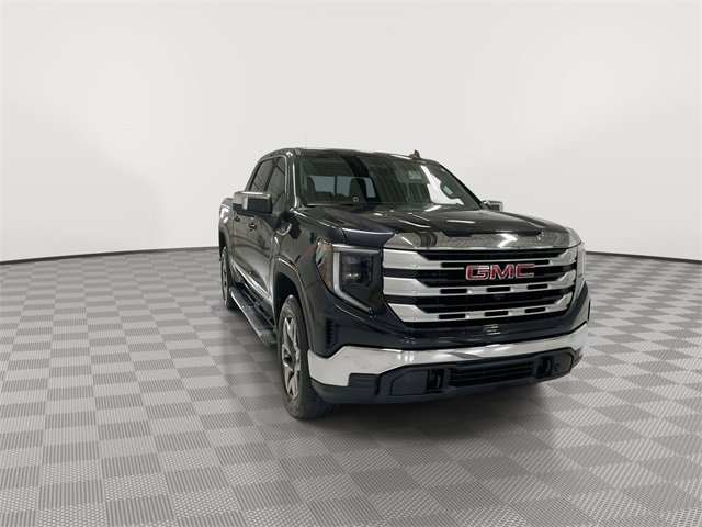 Certified 2023 GMC Sierra 1500 SLE with VIN 1GTUHBE8XPZ100035 for sale in Beavercreek, OH