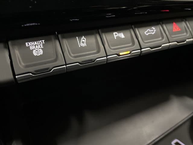 2026 GMC Sierra 3500HD Denali - Photo 32
