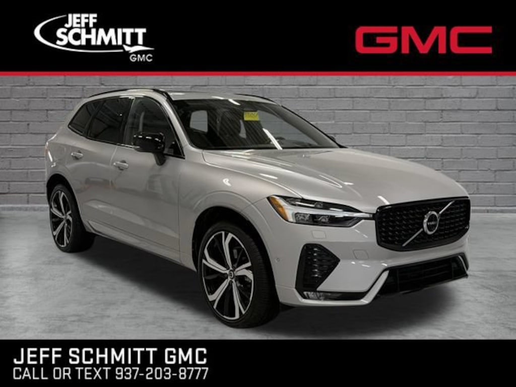 Used 2023 Volvo XC60 B5 Ultimate Dark Theme SUV