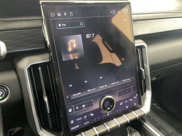 2025 GMC Acadia Elevation - Photo 27