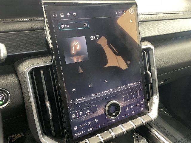 2025 GMC Acadia Elevation - Photo 27
