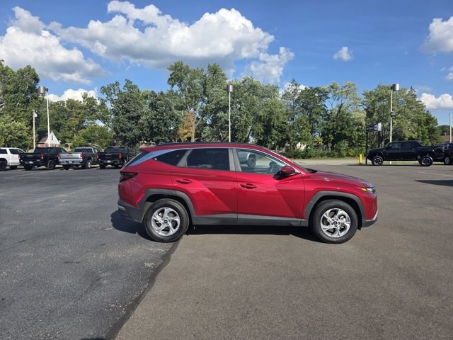 2024 Hyundai Tucson SEL photo 2
