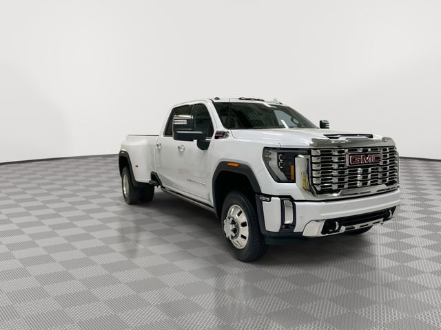 2026 GMC Sierra 3500HD Denali - Photo 12