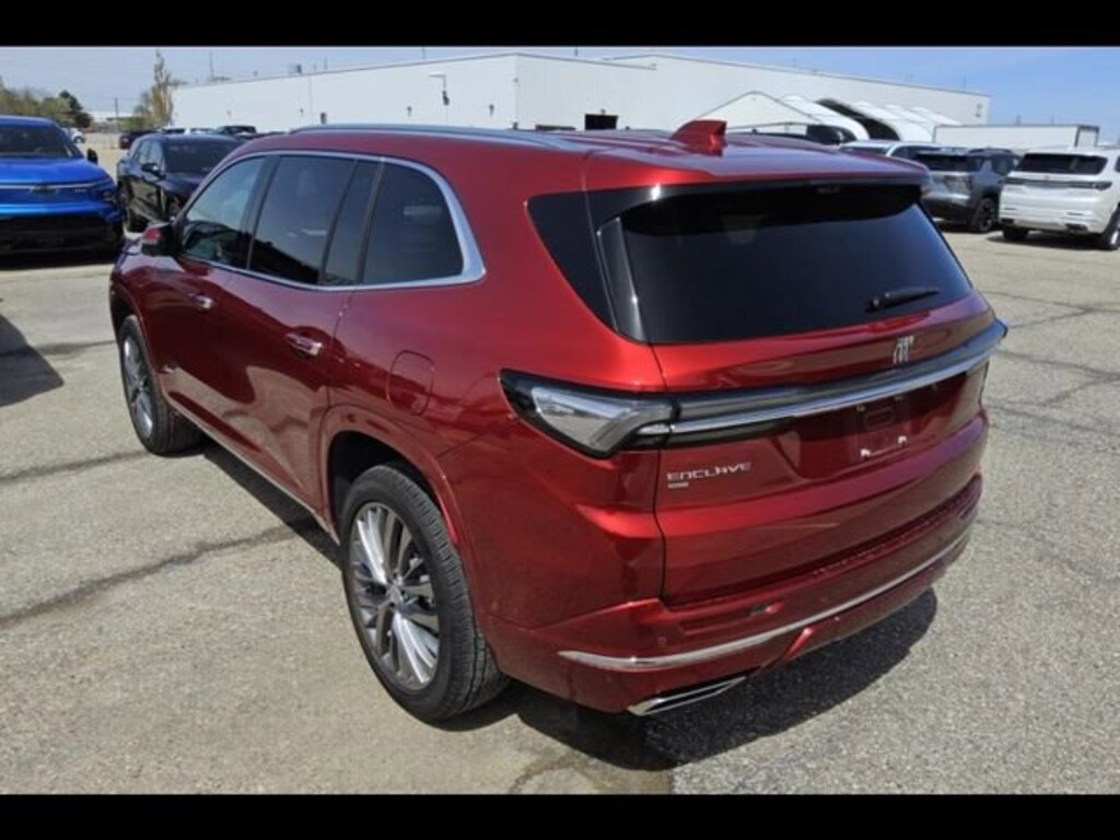 Used 2025 Buick Enclave Avenir SUV