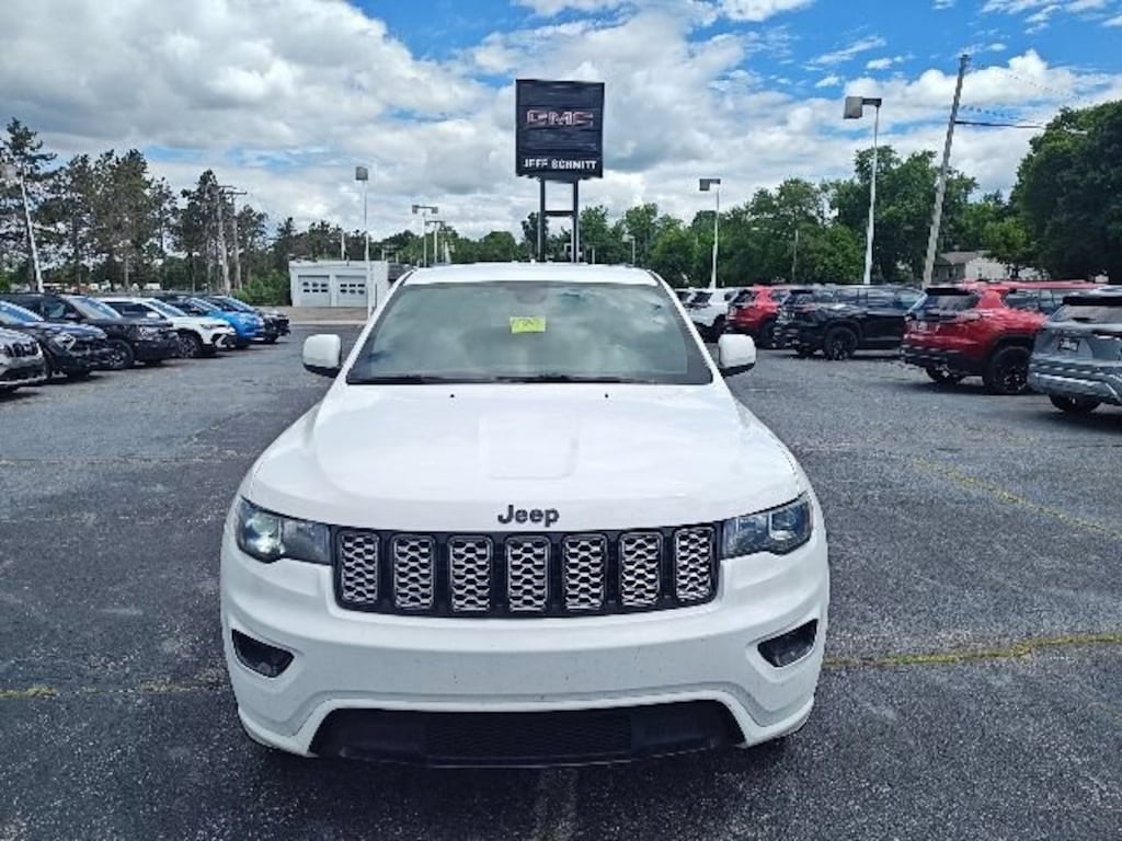 Used 2018 Jeep Grand Cherokee Altitude 4x4 SUV
