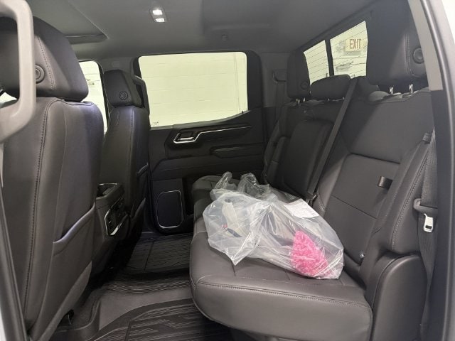 2026 GMC Sierra 1500 SLT - Photo 17