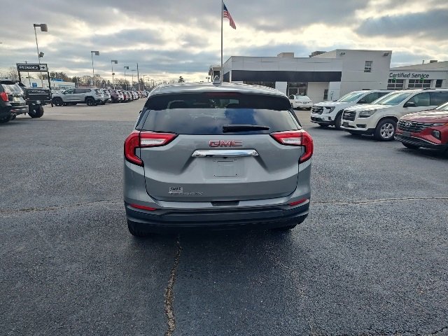 2023 Gmc Terrain SLE photo 4