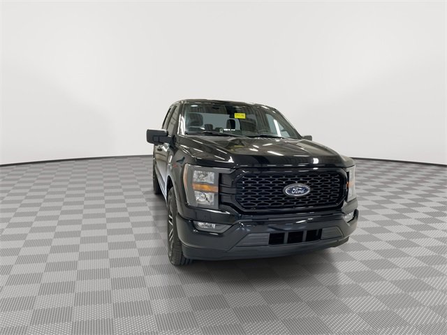 2023 Ford F-150 XL photo 3