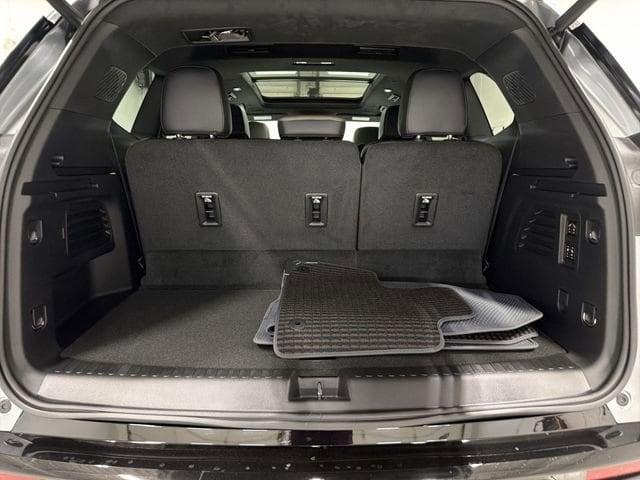 2026 GMC Acadia Denali Ultimate - Photo 15