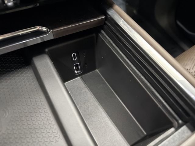 2026 GMC Acadia Denali Ultimate - Photo 32