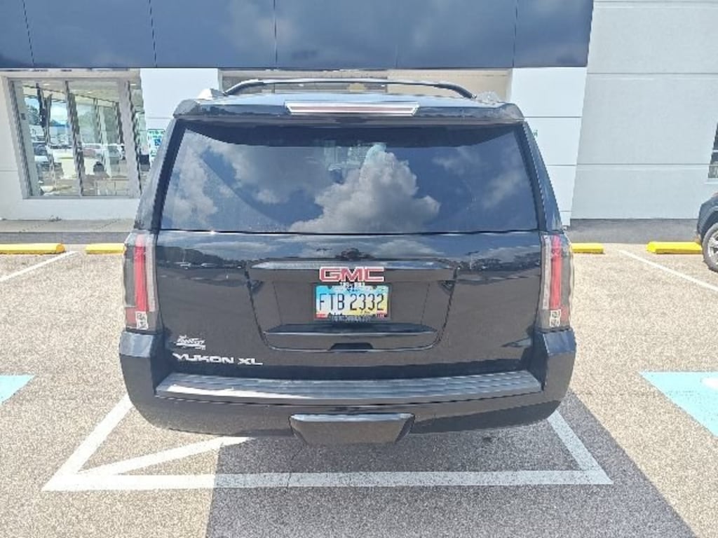 Used 2016 GMC Yukon XL SLE SUV