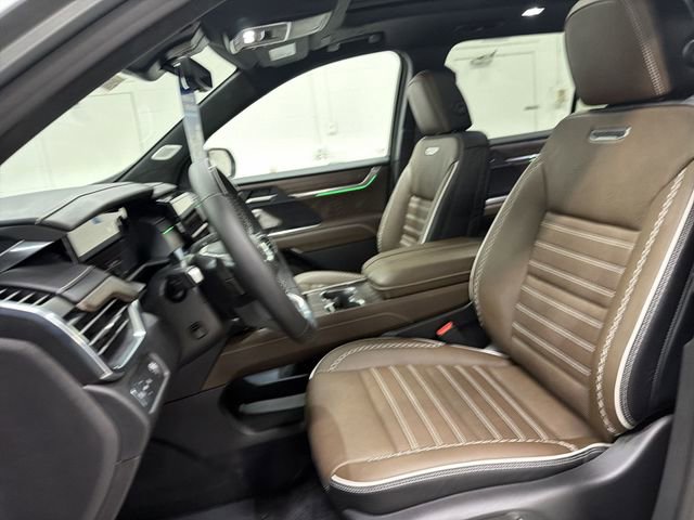 2026 GMC Acadia Denali Ultimate - Photo 23