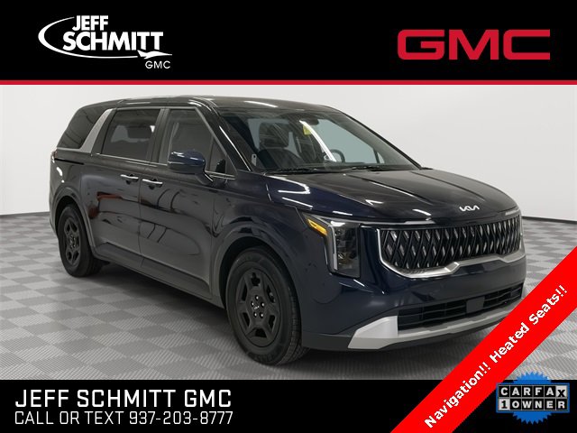 2025 Kia Carnival LXS's photo