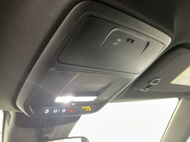 2025 GMC Acadia Elevation - Photo 31