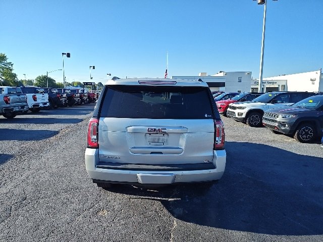2018 Gmc Yukon SLT photo 2