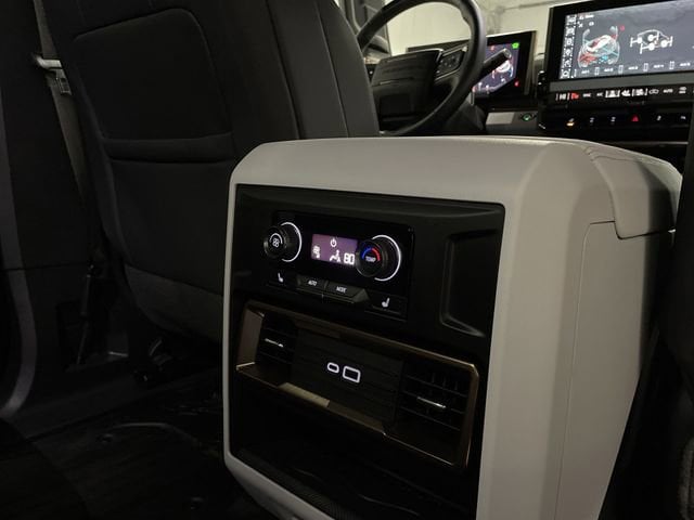 2025 GMC HUMMER EV 3X - Photo 17